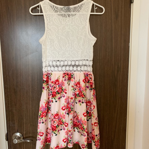 Floral Dress - Picture 2 of 4